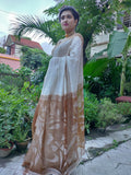 Matka Shibori Muslin Jamdani Pallu White Coffee Saree - Iced Caramel Macchiato